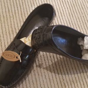 Tod's Classic Black Patent Leather Driving Loafers